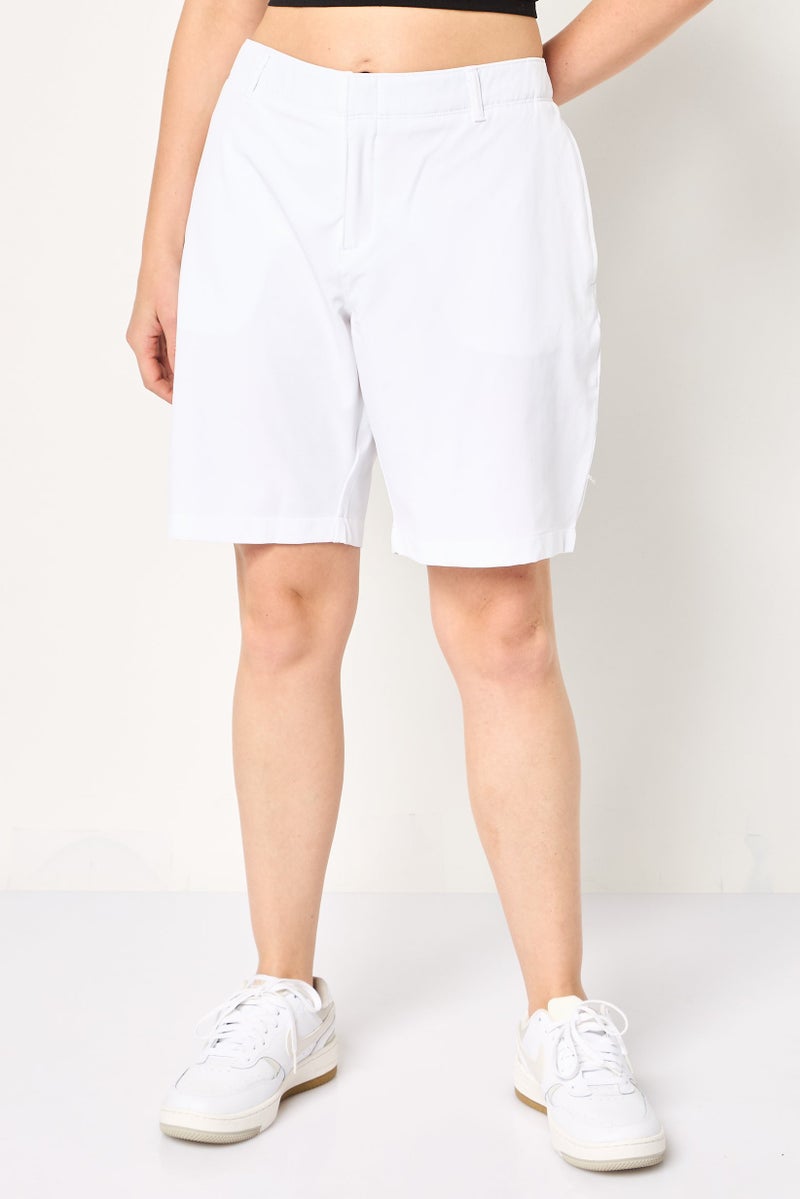 UNDER ARMOUR شورتات تدريب رياضية للنساء، بيضاء - Image 1