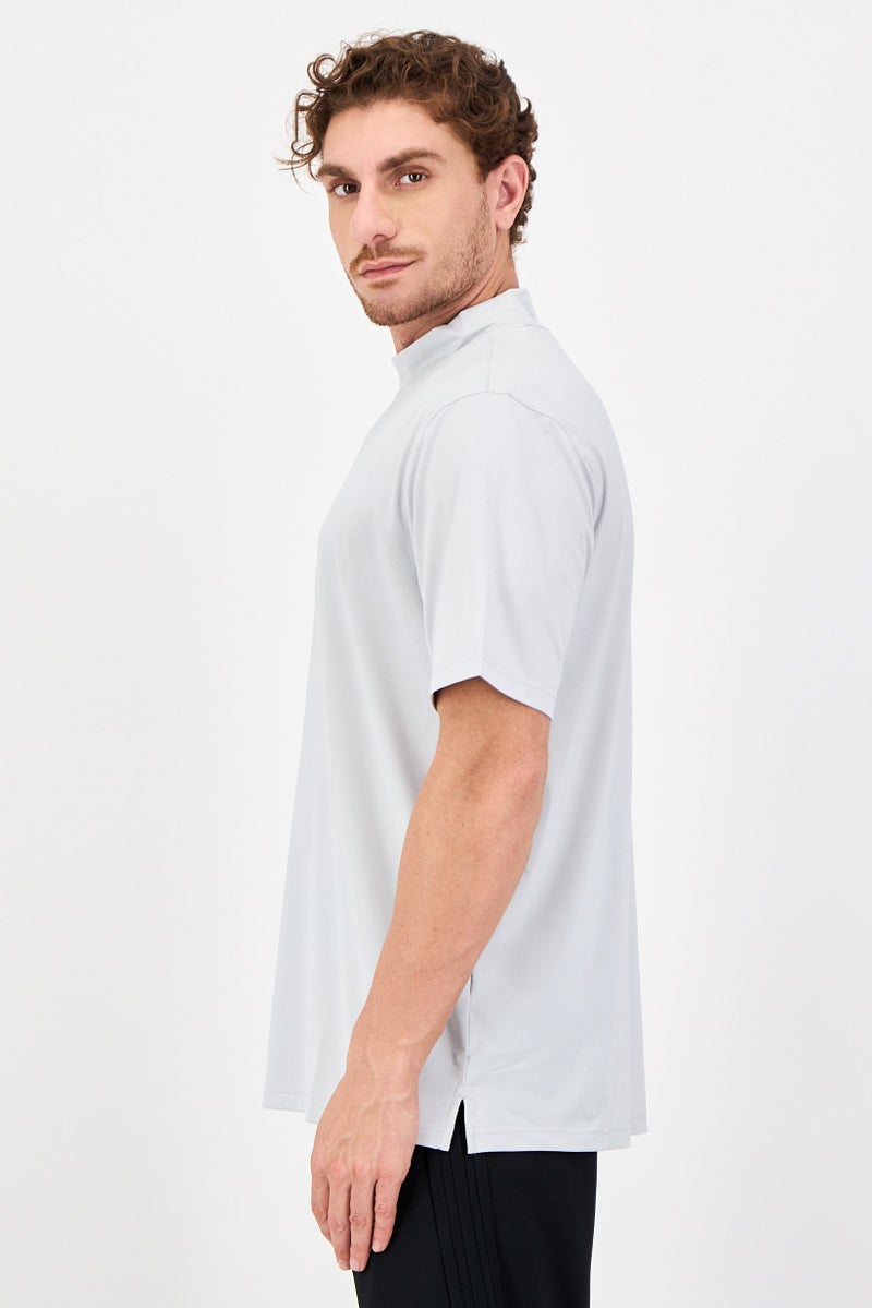 Greg Norman Men Sportswear Fit Short Sleeve Outdoor Polo Shirt, Grey - Image 2