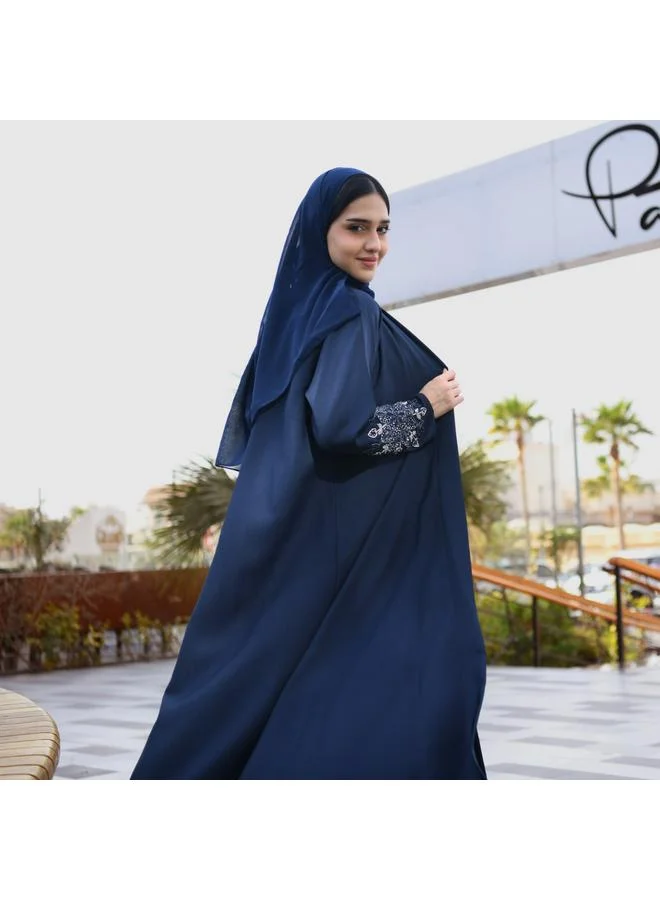 HAWRAA ABAYA Navy blue quarter-cloche wrap abaya with hand embroidery on the sleeves