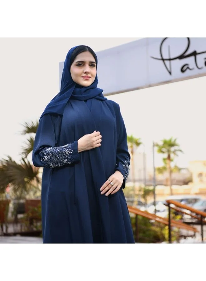 HAWRAA ABAYA Navy blue quarter-cloche wrap abaya with hand embroidery on the sleeves