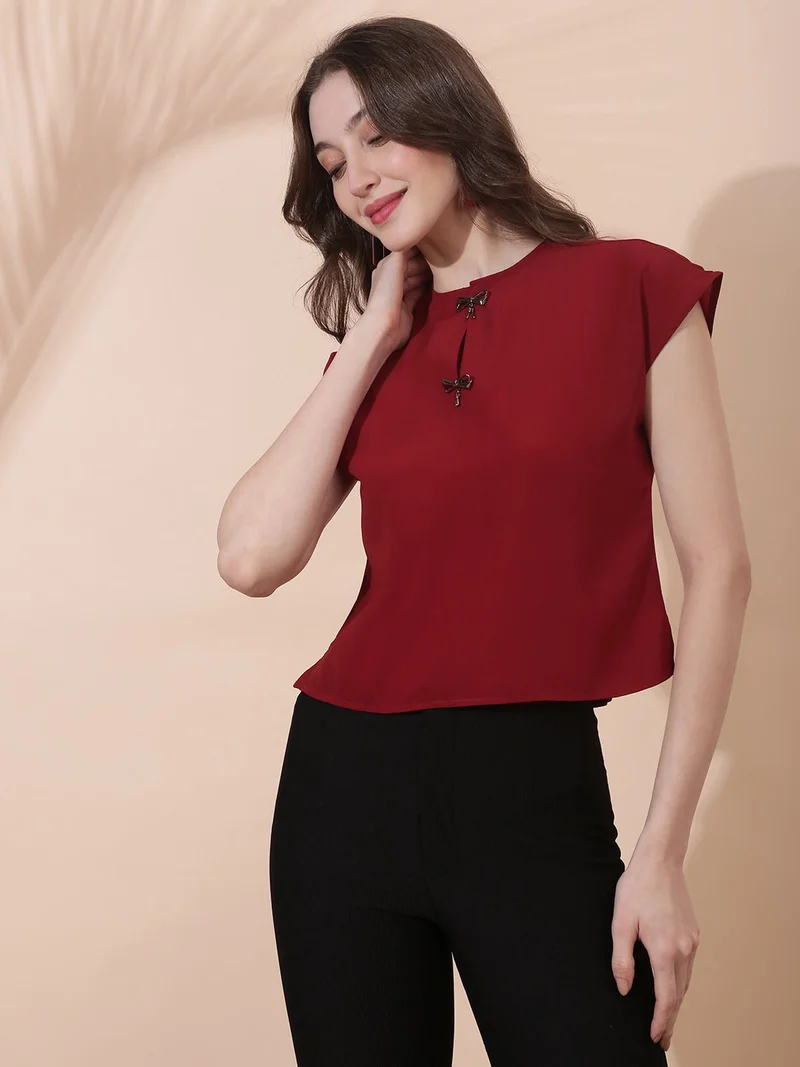 جلو باص Globus Women Maroon Round Neck Extended Sleeve Solid Bow Detail Top