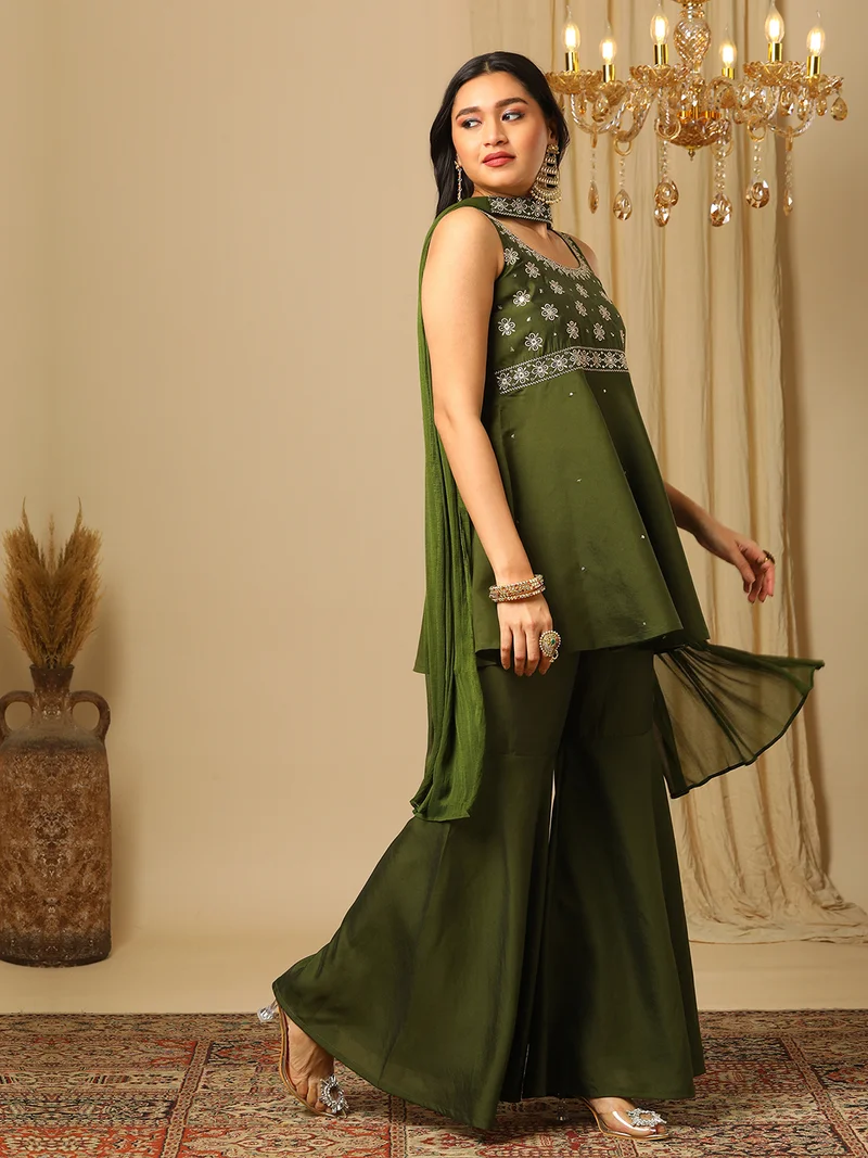 globus Women Embroidered Sleeveless Tunic Trouser & Dupatta Co-Ords