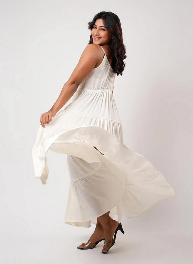 أدريا Aadaraya Sleeveless Tiered Maxi Night Gown