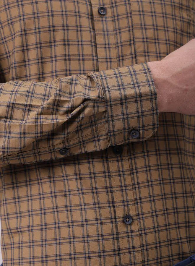 شركة المرآب الهندية Men Slim Fit Checkered Full Sleeves Cutaway Collar Formal Shirt