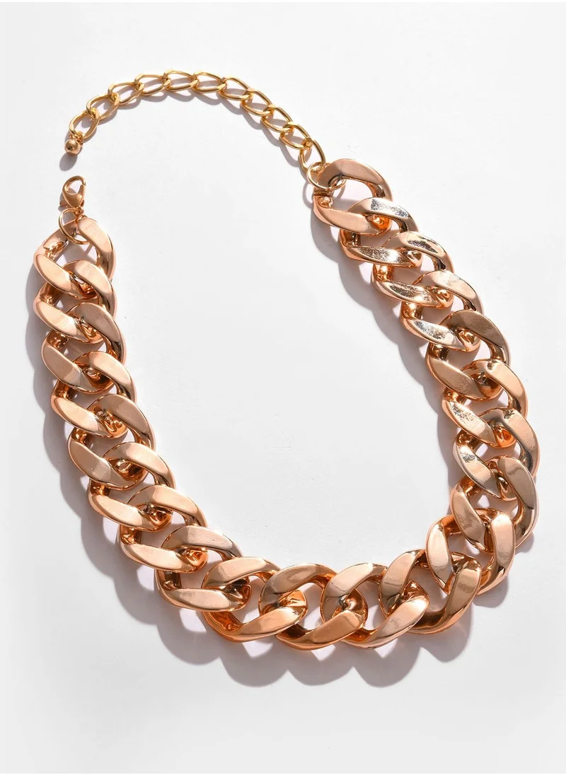 SOHI Gold Plated Necklace with Chain Detail