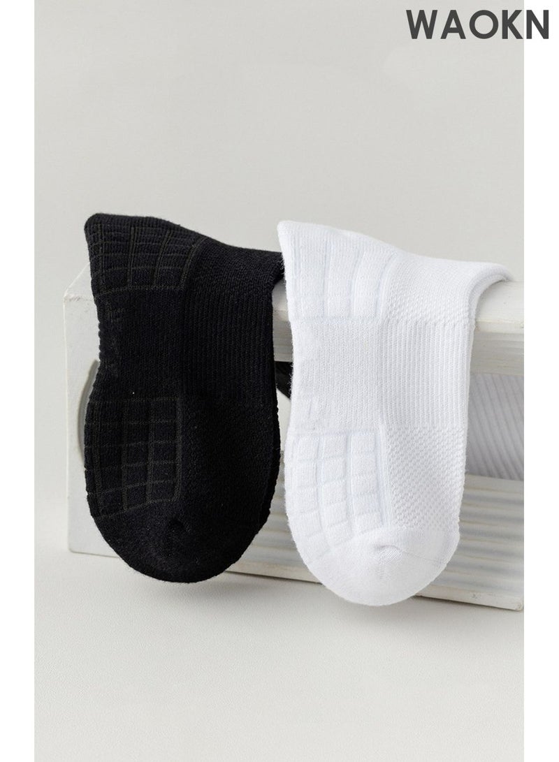 WAOKN Socks for men, Cotton Athletic Crew Odor Proof Mid-Calf Breathable suitable for basketball football running,High socks, quick-drying and sweat-absorbing, two black and two white socks,Suitable for All Seasons. - Image 2