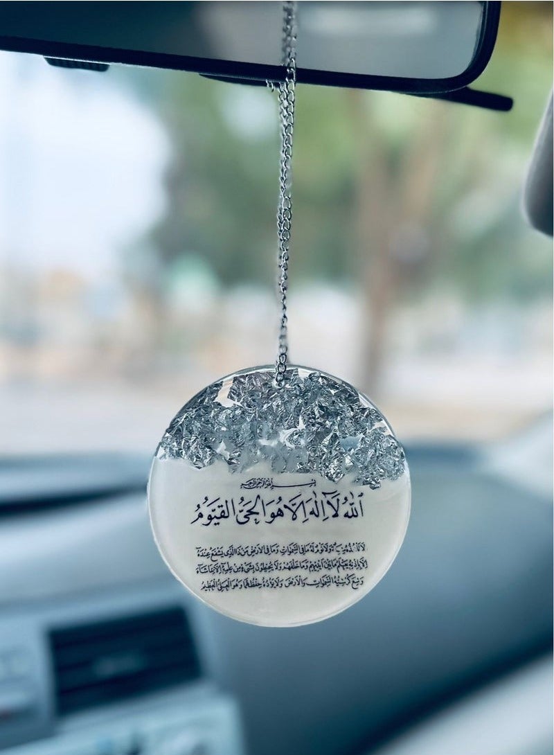 An elegant circular car pendant decorated with silver leaf of luxurious resin - Image 1