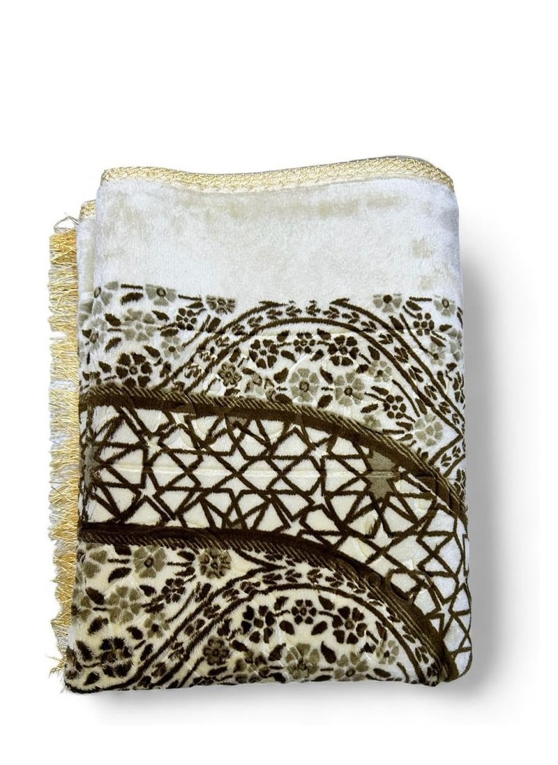 Salam Gifts - An engraved and soft prayer rug with a luxurious and comfortable velor face, suitable for both genders - Image 1