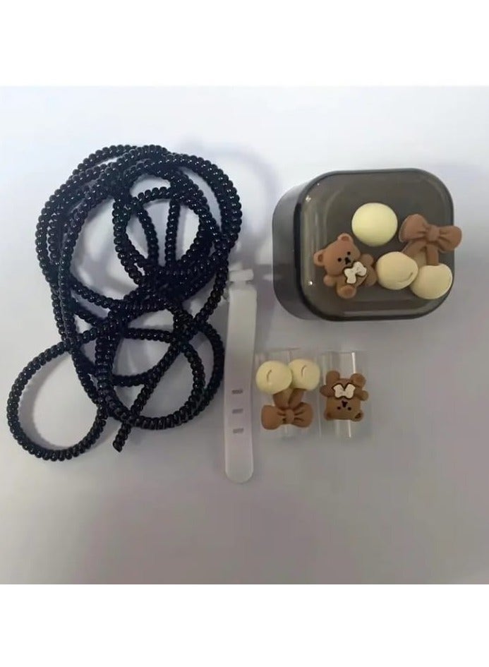 إيجيل جراب حماية شاحن على شكل دب تيدي مع لمسات فيونكة - غطاء مضاد للخدش لشواحن iPhone (أسود) - Image 2