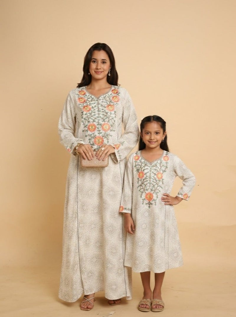 HANA & SARA Girls Long Trendy Printed Arabic Jalabiya For Girls - Image 2