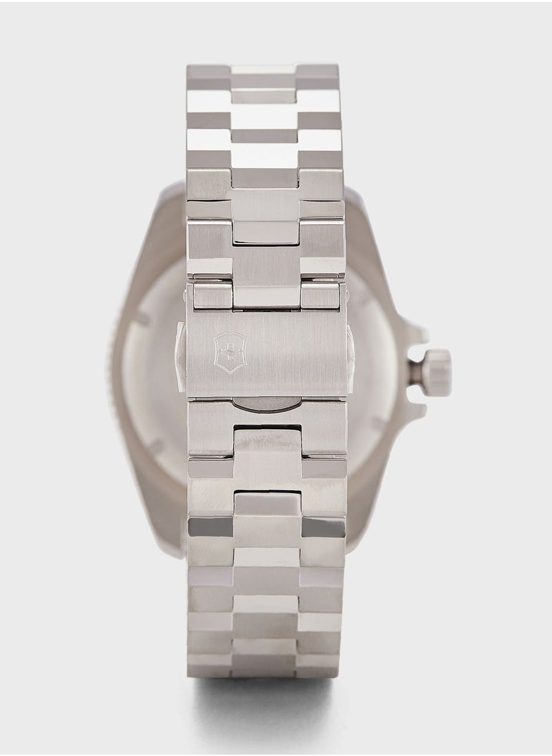 Victorinox Journey 1884 Analog Watch  - Image 4