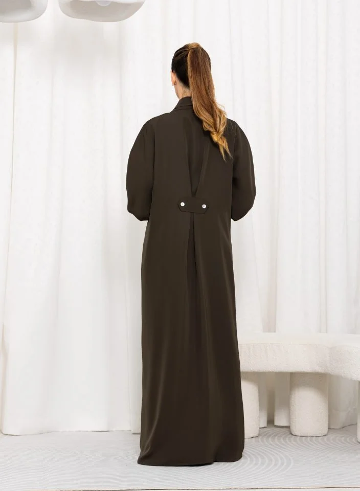 نيكياس قماش ندا أخضر زيتوني بياقة وأزرار صدف