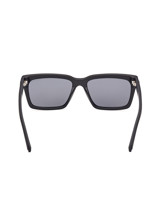 GUESS Men's Polarized Rectangular Sunglasses - GU0012102D56 - Lens Size: 56 Mm  - Image 4