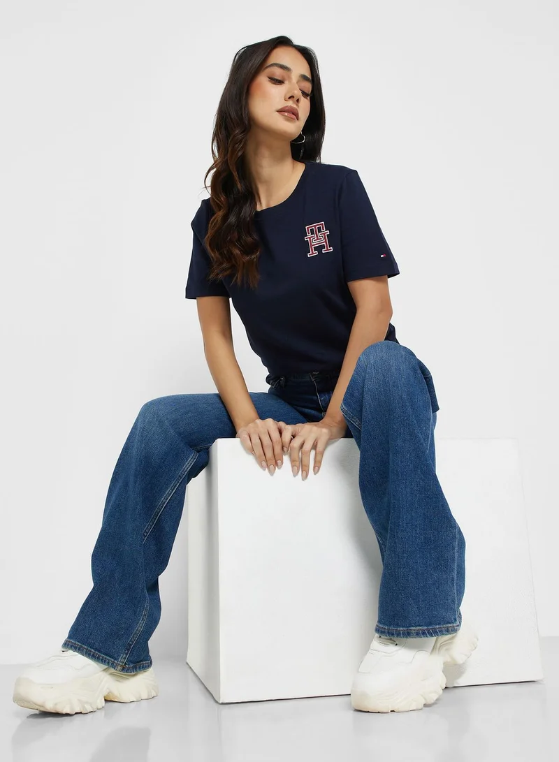 TOMMY HILFIGER Crew Neck Logo T-Shirt