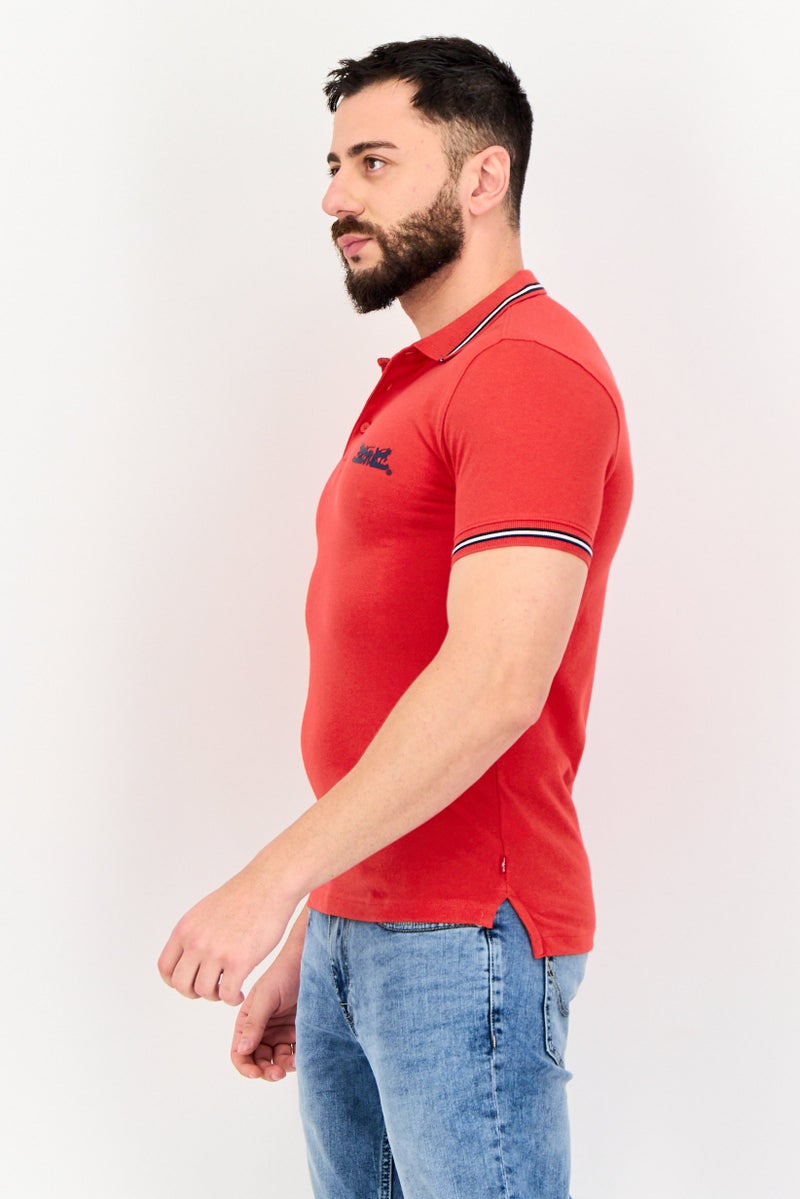 Levi's قميص بولو قصير الأكمام للرجال بتصميم عادي مع شعار العلامة التجارية، أحمر - Image 3