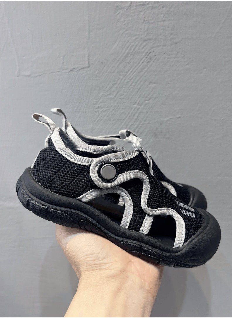 Generic Children's Outdoor Non Slip Sandals  - Image 1