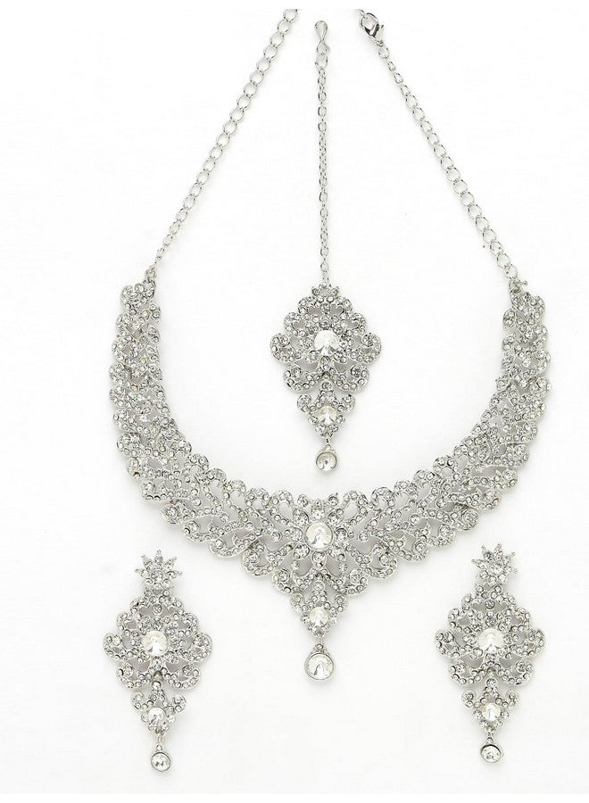 سوكهي طقم قلادة من الفضة المطلية بالروديوم من Sukkhi Awesome AD بأحجار بيضاء على شكل عظمة الترقوة مع قرط وMaangtika | طقم مجوهرات للنساء (NS105572) - Image 5