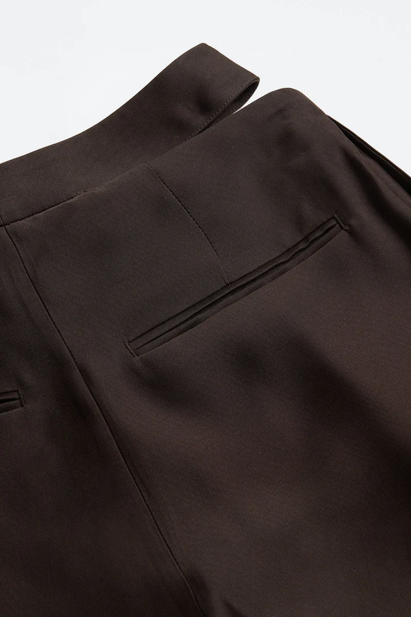 اتش اند ام بنطلون بقصة مفصلة من نسيج رينيو