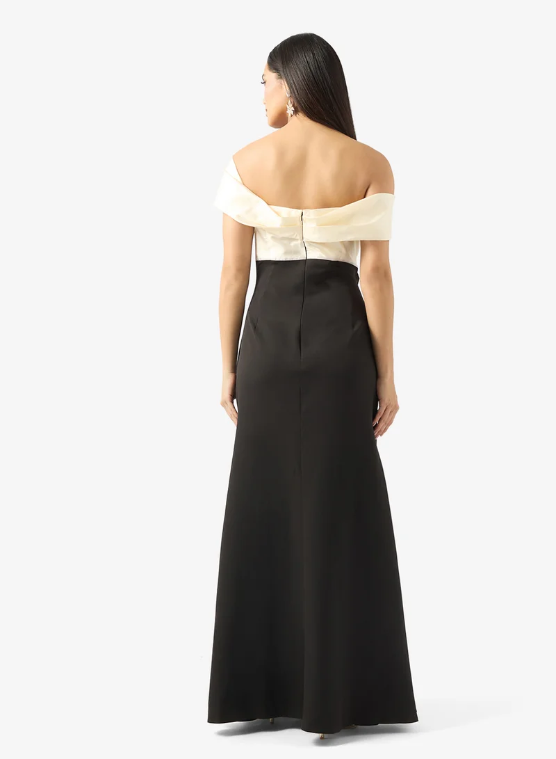 نمشي x فستان سهرة مكشوف الكتفين