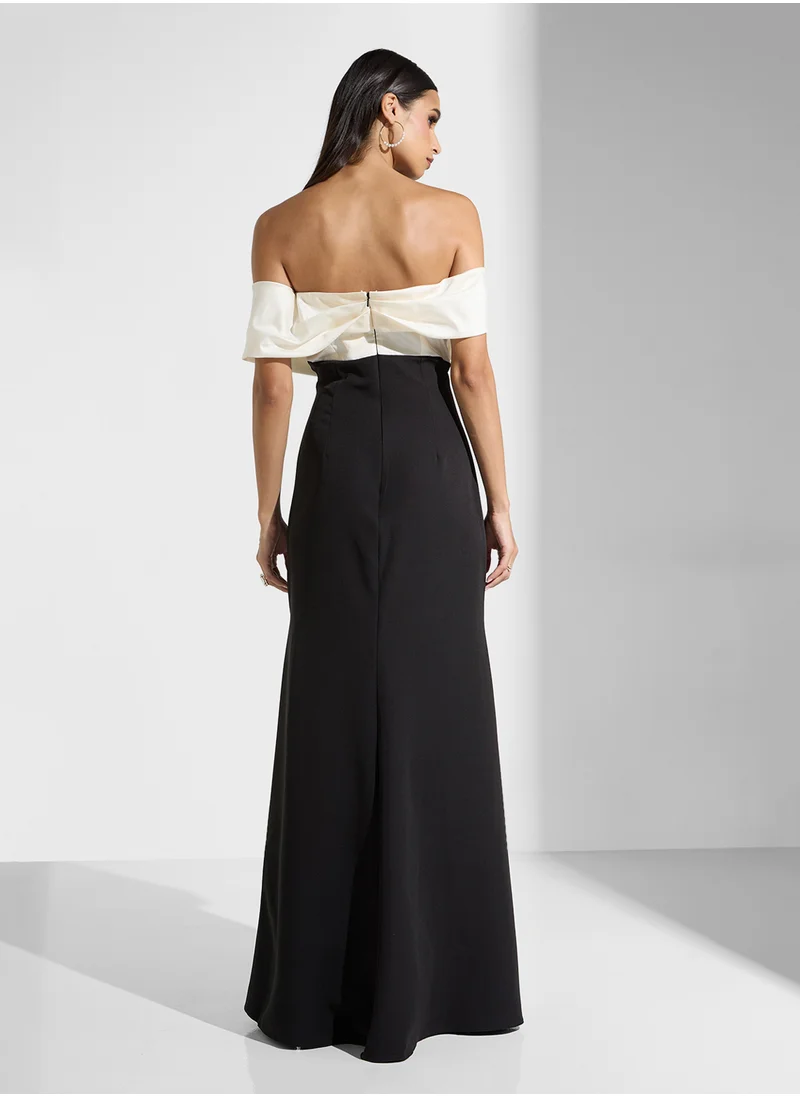 نمشي x Two Toned Off Shoulder Dress