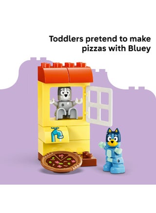 ‏DUPLO Bluey فتيات البيتزا مع مافن وبلوي، لعبة مكعبات بناء للأطفال بعمر سنتين وأكثر (٤٤ قطعة) 10469 - view 4