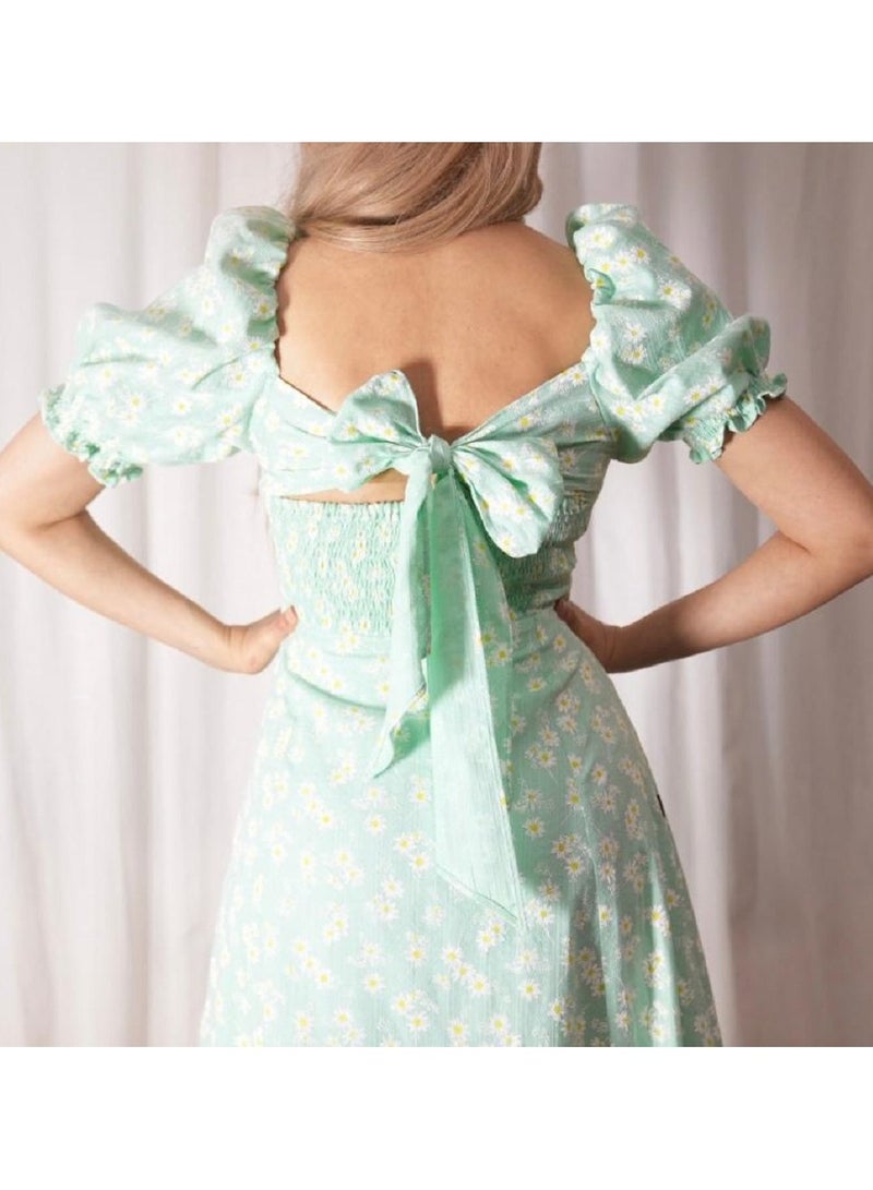 Comfortable apple floral dress with elastic back and velor, available in multiple sizes - Image 5