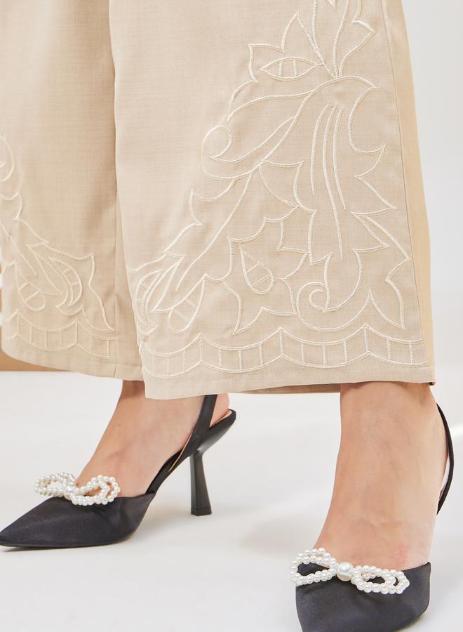 Styli Styli Embroidered Wide Leg Tailored Pants  - Image 3