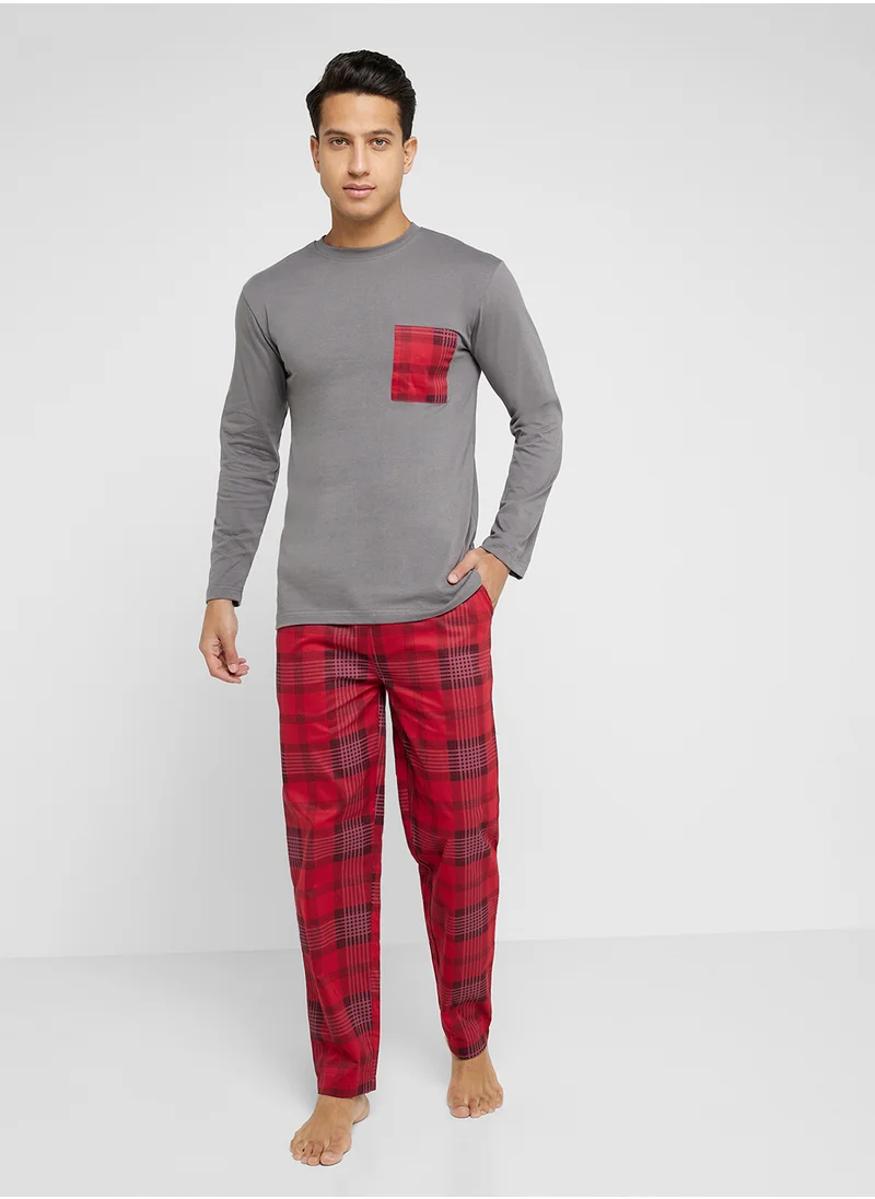سفنتي فايف Nightwear T-Shirt & Pants Sets
