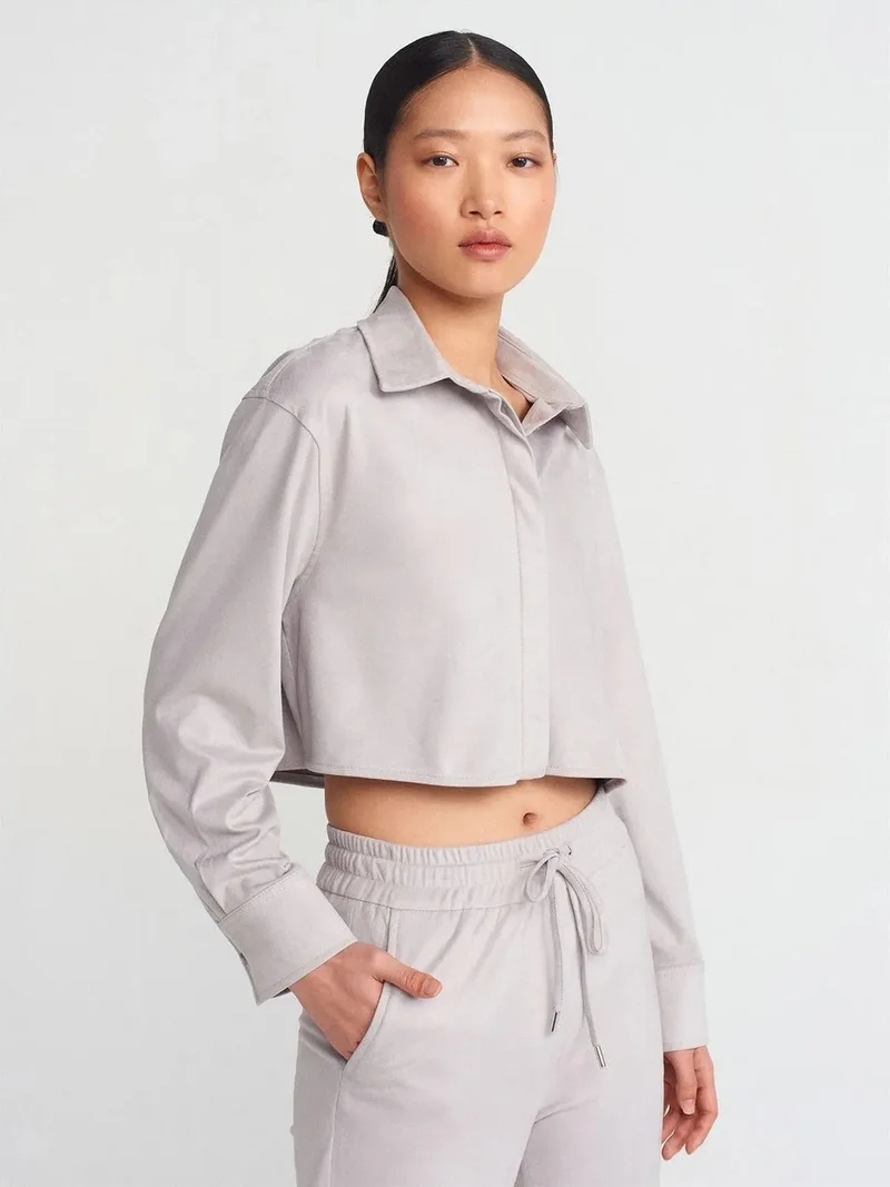 ديلفين Dilvin Women's Cropped Faux Suede Button Shirt