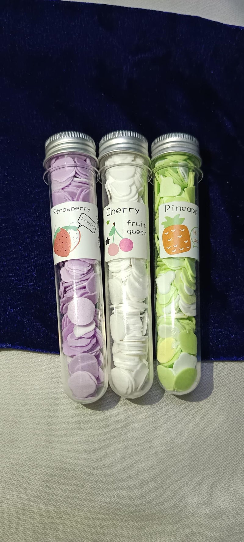 Manrav (Assorted/Random Colour) 3 Pcs Flavour Soft Scented Soap For Travelling Bath Flakes Paper Soap Flower Design Tube Shape Bottle - Image 3