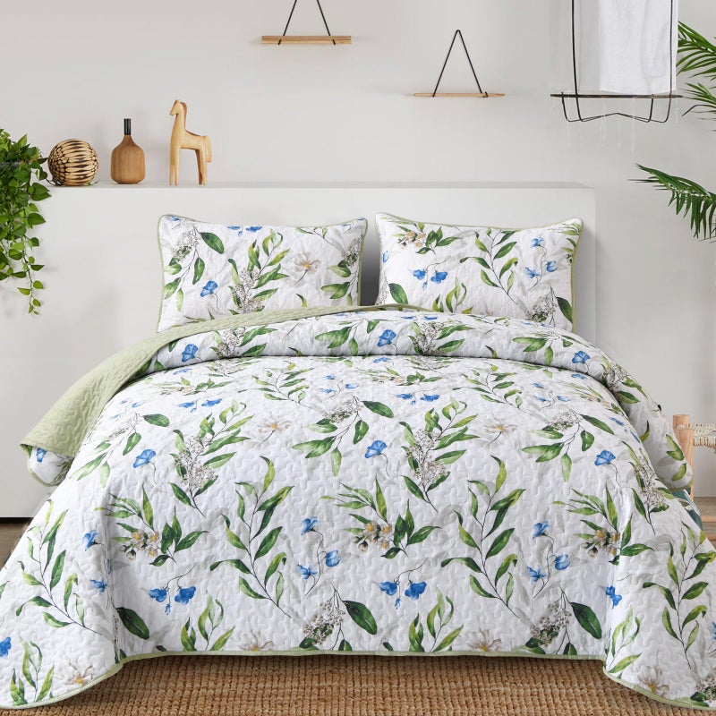 Anibedding Quilt Set King Size Lightweight Sage Green Bedspread 3 Pieces Reversible Floral Bedding Set with 2 Pillowcases for All Season(Sage Green,104"x90") - Image 1