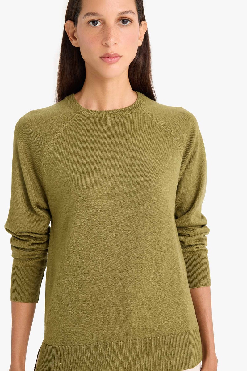 DeFacto Green Woman Relax Fit Crew Neck Knitwear Pullover Casual - Image 1