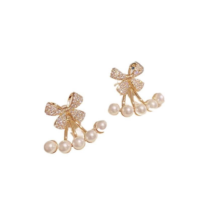 Lightweight Flower Detail Pearl Earrings with Huggie Profile in Gold for Daily Wear and Elegant Styling - Image 2