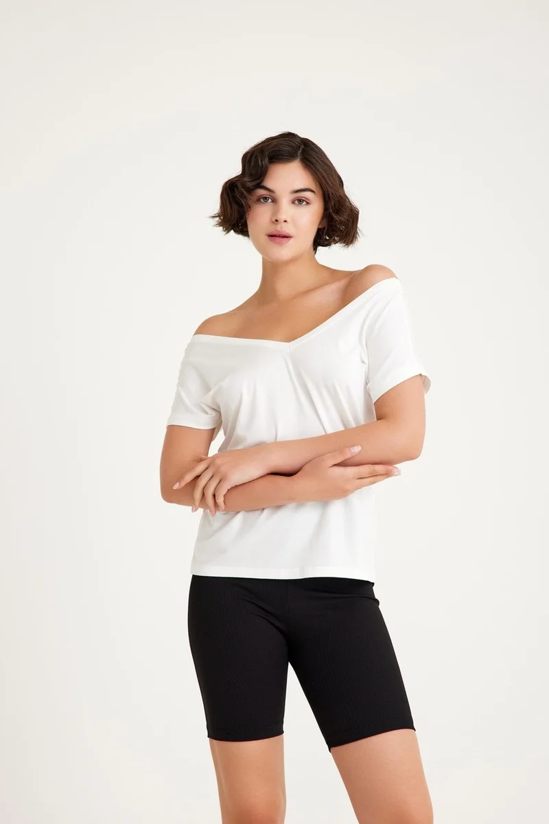 Cotenconcept Front and Back V-Neck Basic Cotton T-Shirt