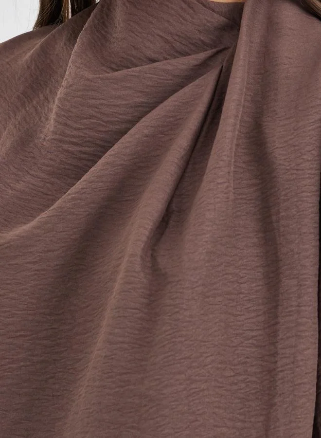 Styli Styli Solid Asymmetric Neck Sleeveless Top