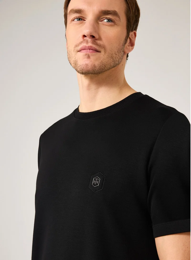 Theodore  The Jet Black T-shirt for Men | Best Price UAE