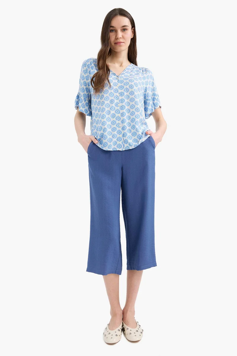 ديفاكتو Crop Fit Capri Pants