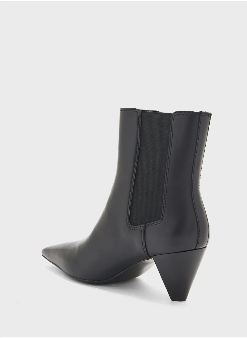 Calvin Klein Jeans 55 MM CONE HEEL BOOT MG LTH