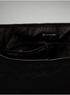Lululemon Large Slouchy Big Crossbody Bag  - Image 3