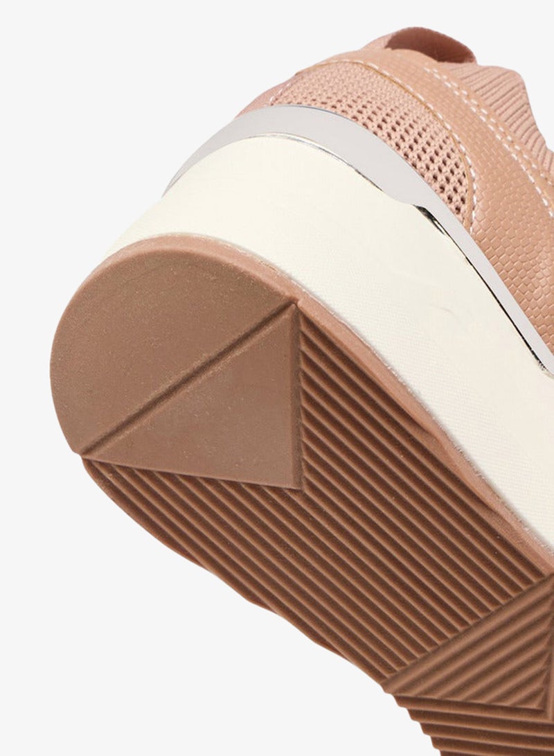 سيليست سنيكرز نسائي بكعب ويدج برباط ونقش - Image 5