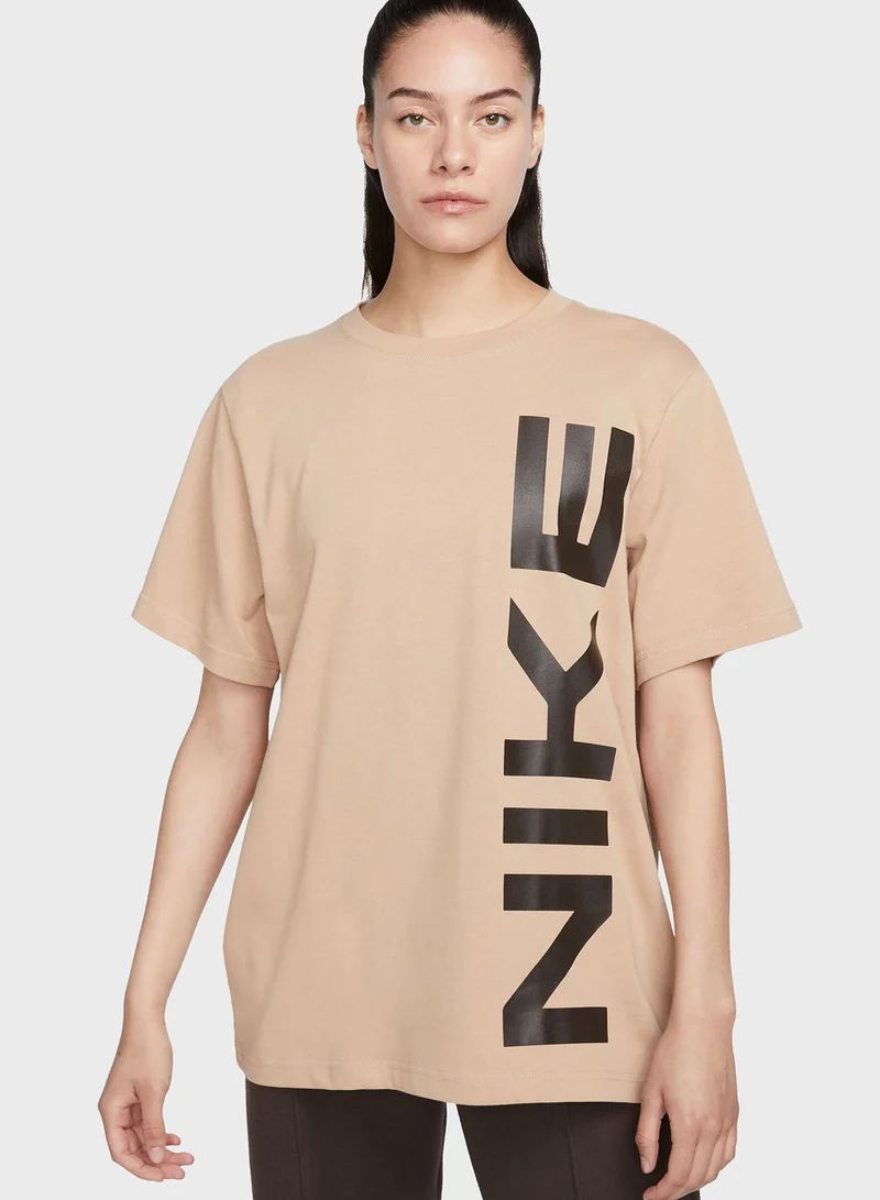 Nike Essential T-Shirt