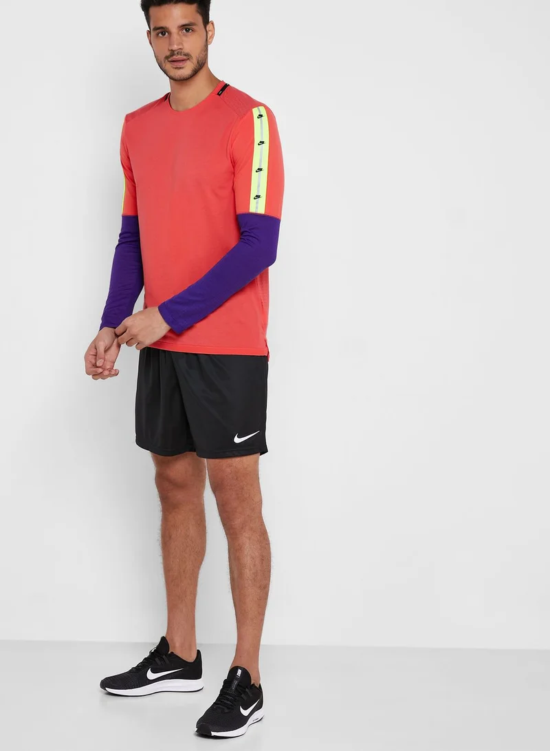 Nike Wild Run T-Shirt