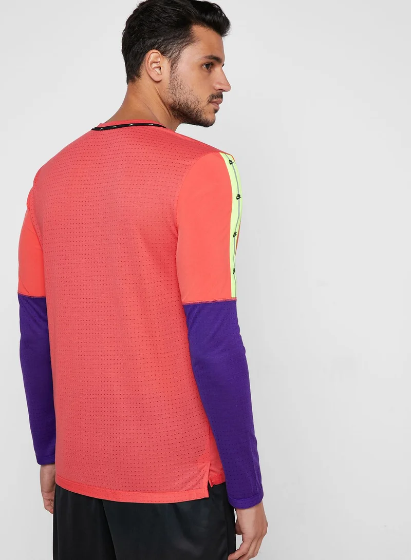 Nike Wild Run T-Shirt