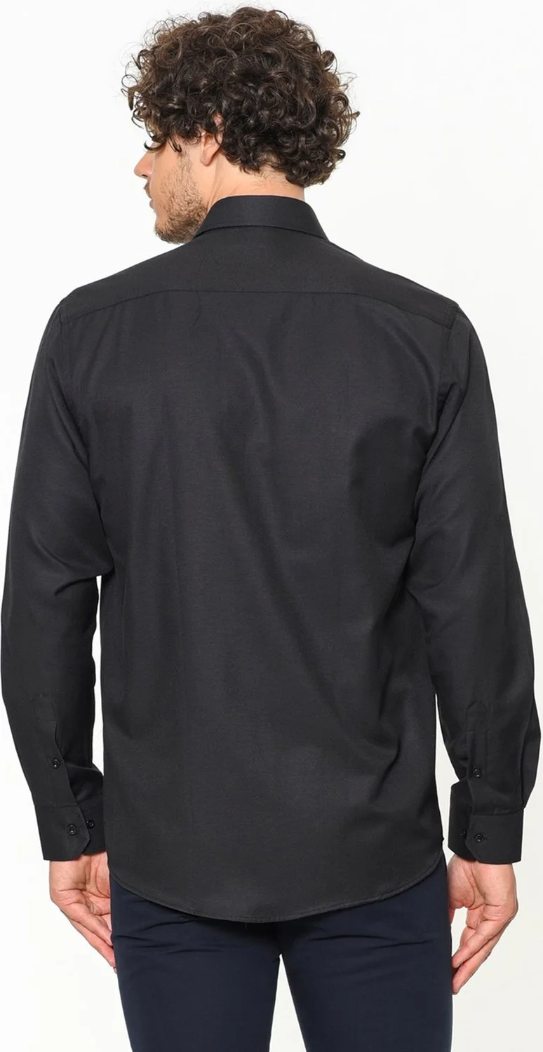 فاريتا Men's Black Classic Cut Straight Pocket Long Sleeve Shirt