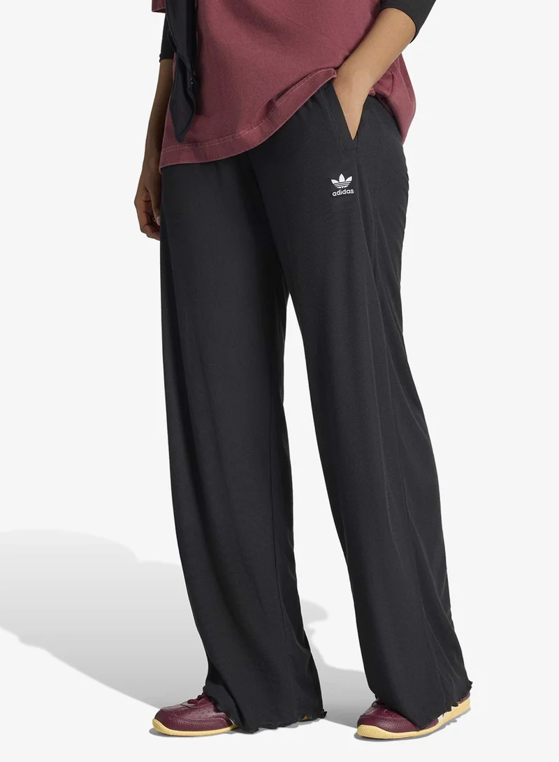 adidas Originals Essentials Scalloped Edge Pants
