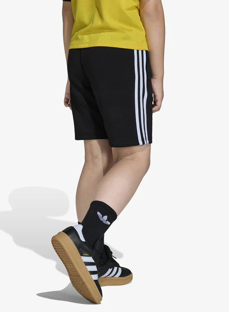 اديداس اوريجينالز شورت شباب بثلاث خطوط