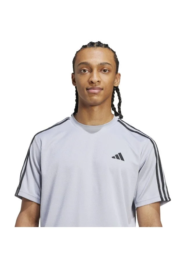 اديداس تيشيرت رجالي رمادي بأكمام قصيرة