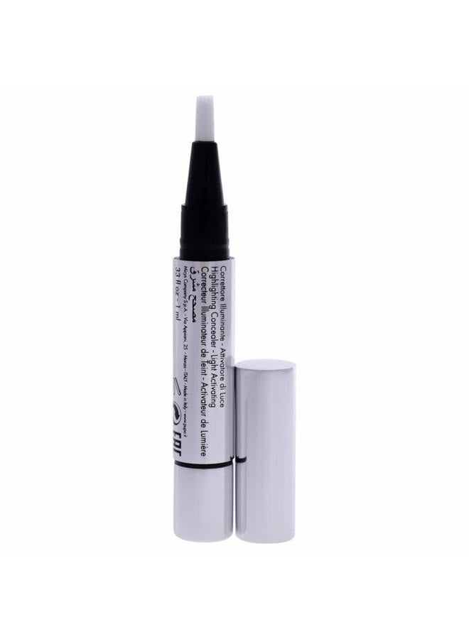 PUPA Milano Active Light Highlighting Concealer - 001 Luminous Ivory For Women 0.33 oz Concealer - Image 2