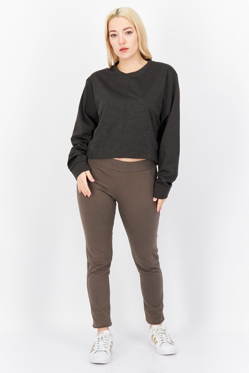 PUMA سويت شيرت رياضي نسائي بأكمام طويلة، سادة، رمادي غامق - Image 4