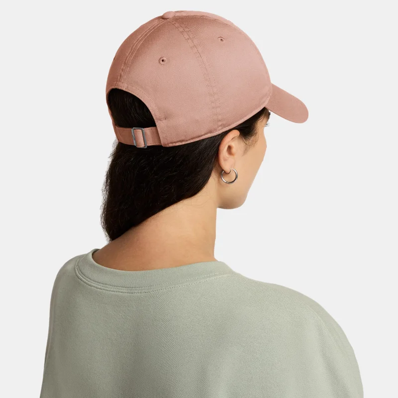 نايكي Men's Club Unstructured Futura Cap